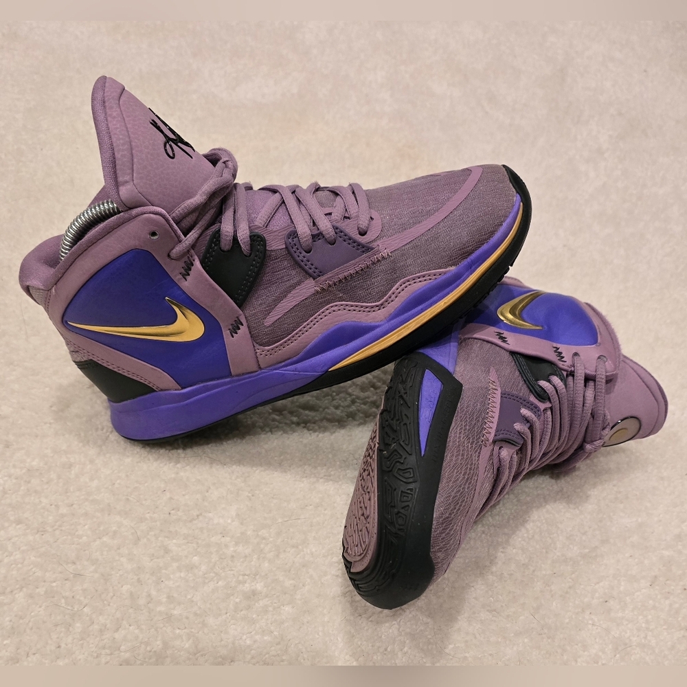 Kyrie Irving "Infinity" Nike High-Top Sneakers